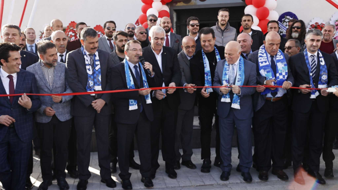 Acun Ilıcalı, memleketi Erzurum'da terlik fabrikası açtı!