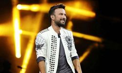 Tarkan sevenlerini 20 yıl öncesine götürdü