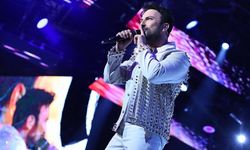 Tarkan sevgisi yağmur tanımadı