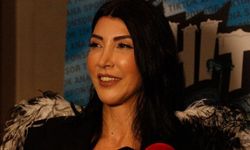 Hande Yener Rapçi sevgilisi Misha’yla defileyi izledi!