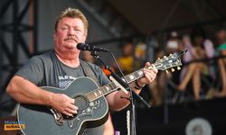 Ünlü Country Şarkıcısı Joe Diffie, Koronavirüse Yenik Düştü!