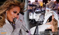 Jennifer Lopez Geceye Damga Vurdu! Derin Dekoltesi Dikkat Çekti…