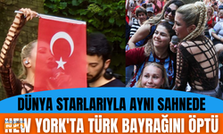 Hande Yener New York'ta Türk bayrağını öptü!
