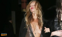 Sütyensiz tarzı çok konuşulmuştu! Podyumların kraliçesi Kate Moss bu sefer frikik vermekten kurtulamadı