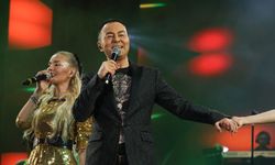 Serdar Ortaç'tan eski eşi Chloe Loughnan'a gönderme! "Annem söylemişti..."