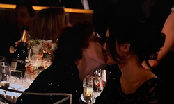 Altın Küre Ödülleri'nde Timothee Chalamet ve Kylie Jenner öpüşürken kameralara yakalandılar!