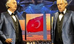 Andrea Bocelli konserinde Türk bayraklı kapanış