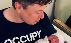 Elon Musk 12'nci kez baba oldu!