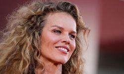 Eva Herzigova'dan cesur Venedik stili