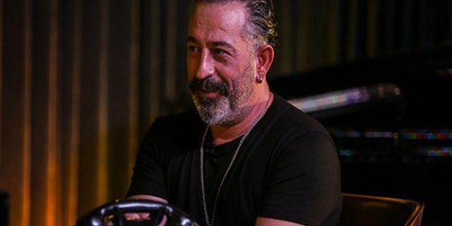 Cem Yılmaz kendi filmi ile nasıl dalga geçti?