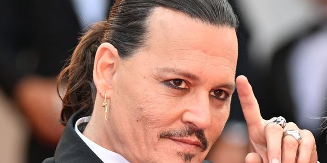 Johnny Depp dakikalarca ayakla alkışlandı! İşte Cannes Film Festivali'nden manzaralar...