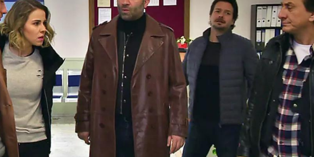 Yılların dizisi Arka Sokaklar yeni sezonuyla ekranlara geri dönüyor! Oya Okar kadroda yer almayacak!