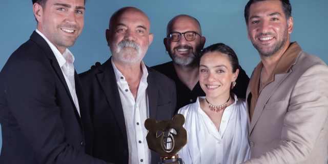 Magarsus 'Berlin TV Series Festivali'nden ödülle döndü! Yıldız kadroya yıldız ödül!