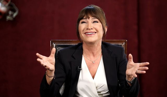 Demet Akbağ'dan gazetecilerle tartışan kadına tepki: "Antipatiksiniz!"