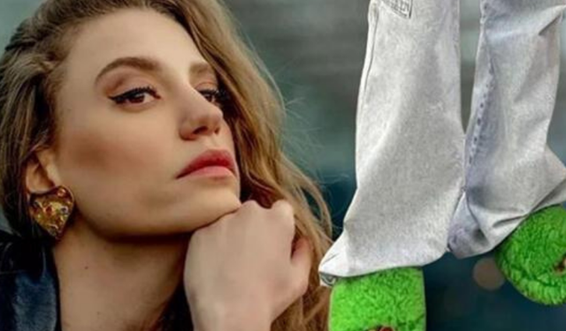 Serenay Sarıkaya'nın dalga konusu olan terliklerinin fiyatı dudak uçuklattı!