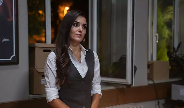 Hande Erçel'den yeni dizisi 'Bambaşka Biri' hakkında çok özel açıklama!