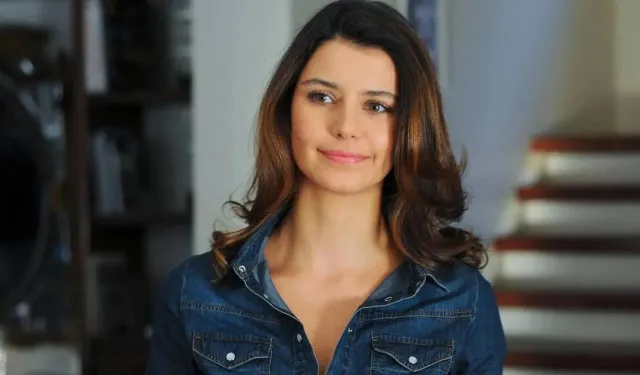 Beren Saat setlere dönüyor