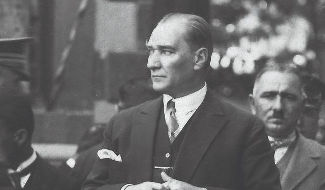 Mustafa Kemal Atatürk'ün sesinden Selanik Türküsü!