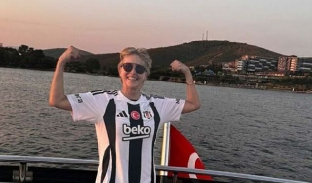 Sharon Stone: "Beşiktaş formasını giymek benim için onurdu"