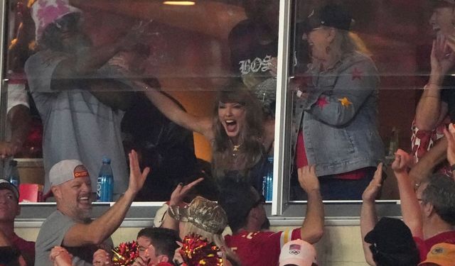 Taylor Swift'in, sevgilisinin maçındaki coşku dolu anları