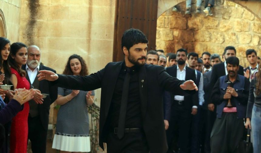 Hercai dizisinin başrol oyuncusu Akın Akınözü’ye büyük ilgi