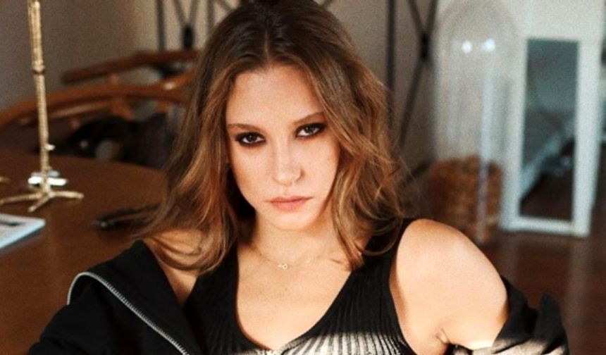 Serenay Sarıkaya'nın Kalbinden Kovulan Ünlüler