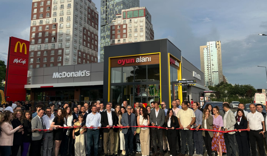 McDonald’s Türkiye ile geleceğin restoran deneyimi Kartal’da!