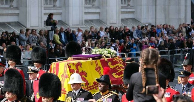 Kraliçe 2.Elizabeth'in cenaze töreninin maliyeti dudak uçuklattı