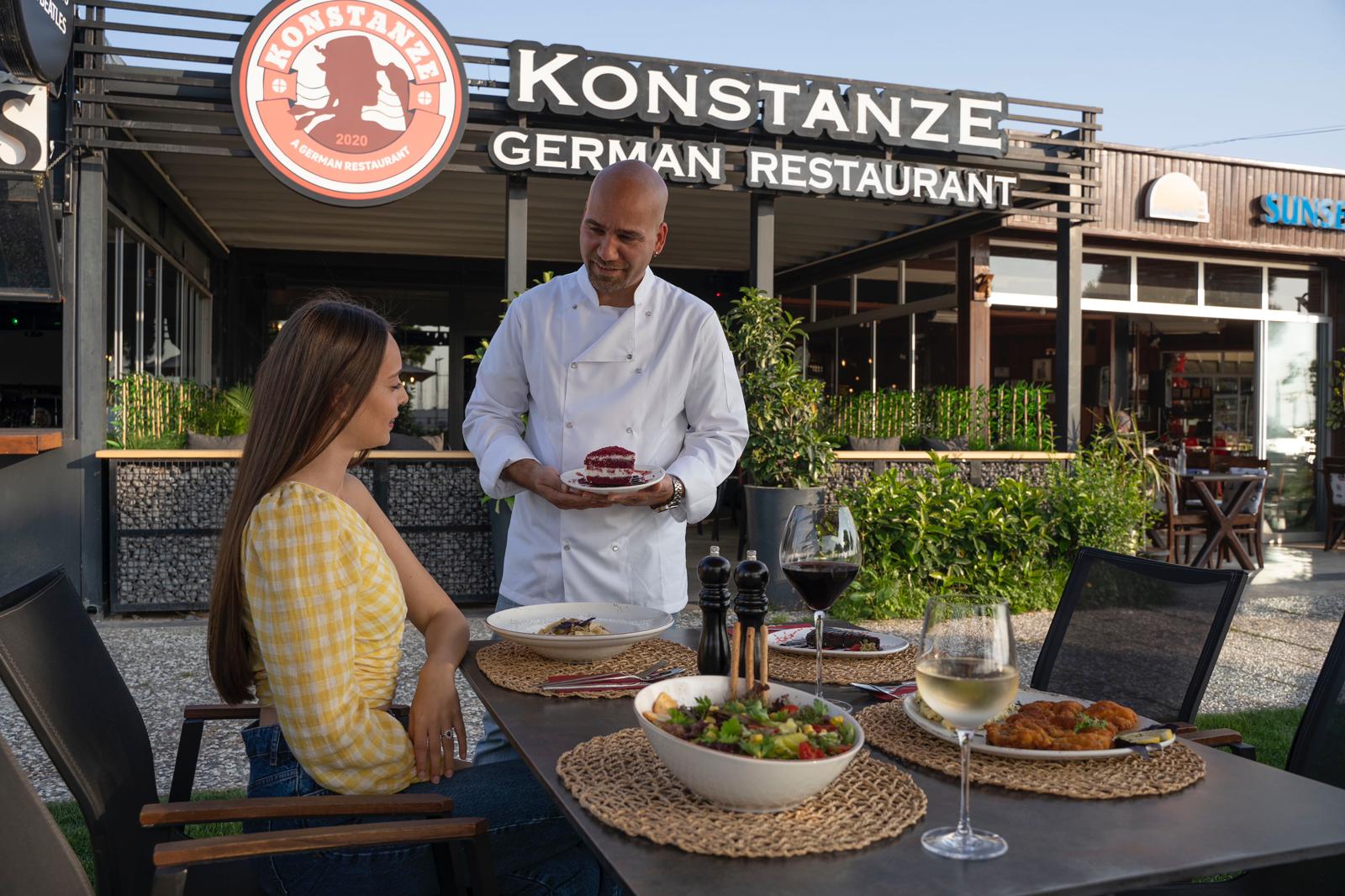 Alman ve Türk lezzetleri Bodrum'da buluştu! Bodrumlular'ın yeni lezzet durağı: Konstanze Pub 
