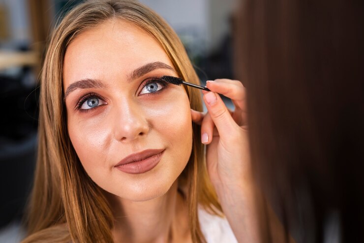 Close Up Make Up Artist Applying Mascara Woman 23 2148332529